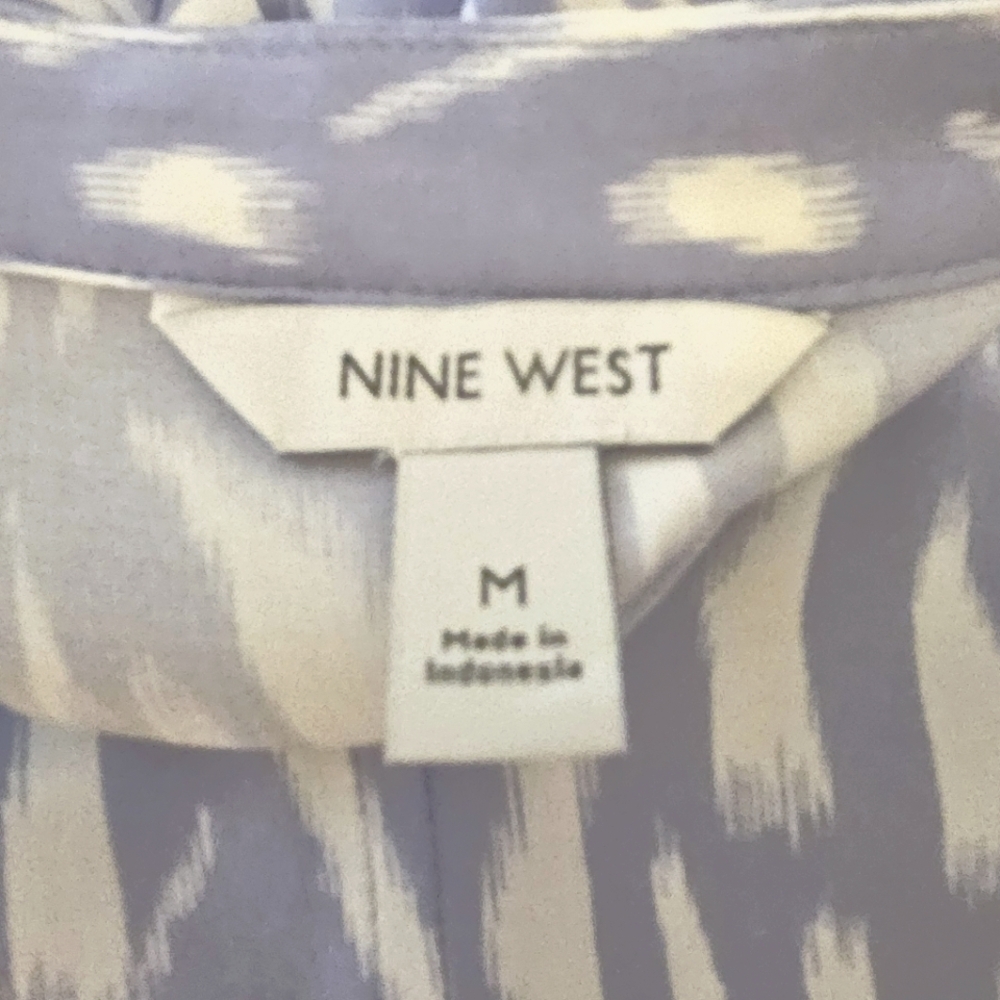 Nine West sleeveless cotton dress, lavender/white with ruffle bottom. Size M - Picture 4 of 4